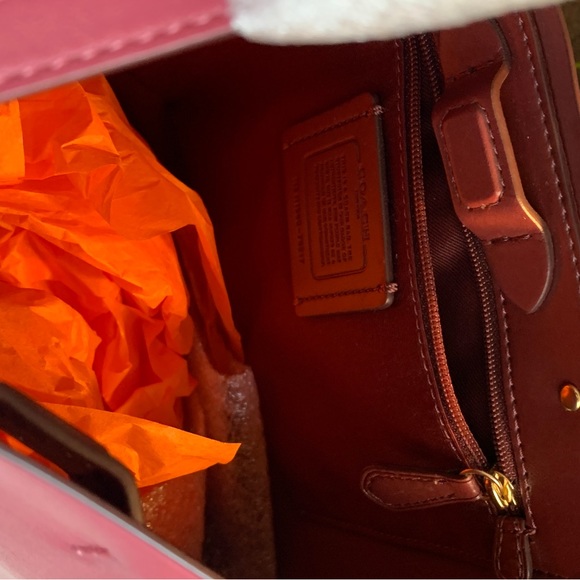Authentic COACH 1941 refined calf leather double face magn closure Crosb/satchel - Picture 9 of 14